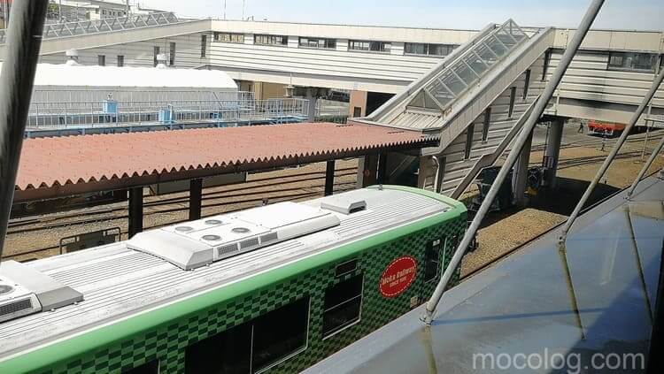駅2階から観たホーム